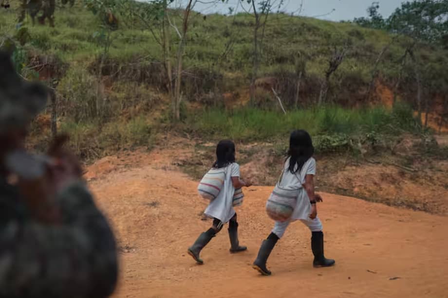 En 2009, un soldado ingresó a la finca de una familia indígena del pueblo Wiwa. Allí, violó a la menor que, en ese momento, se encontraba en proceso de formación para convertirse en Saga, una figura sagrada para el pueblo indígena. (Imagen de referencia).