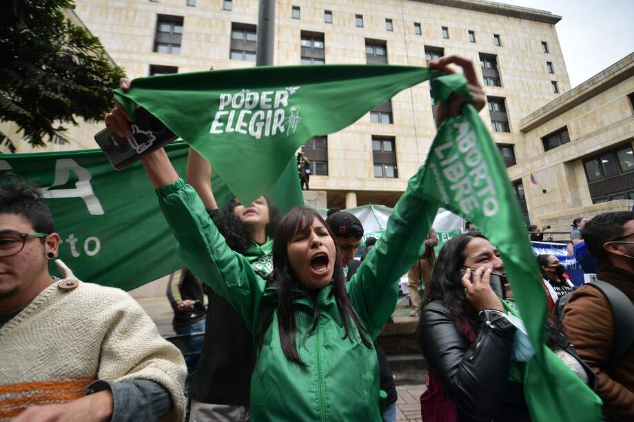 Plantón en la Corte constitucional por la despenalización del aborto