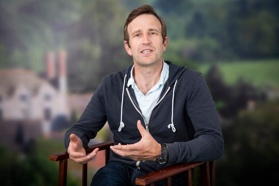 Robert Macfarlane, profesor y autor de libros como “Las viejas sendas” o “Las montañas de mi mente”.