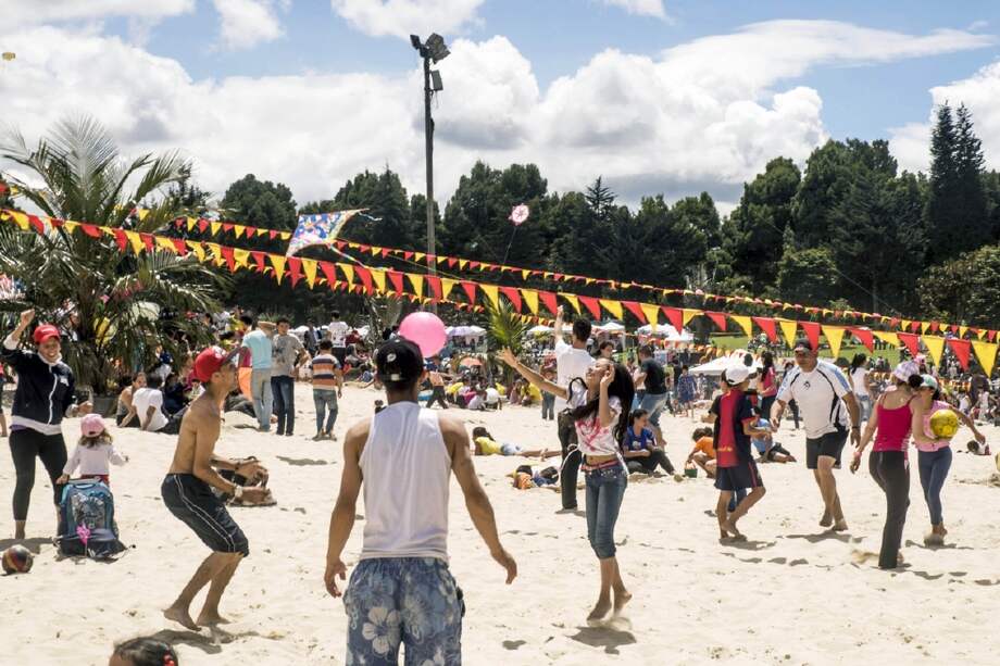 Dentro de las actividades acuáticas se destaca la exhibición de esquí acuático.