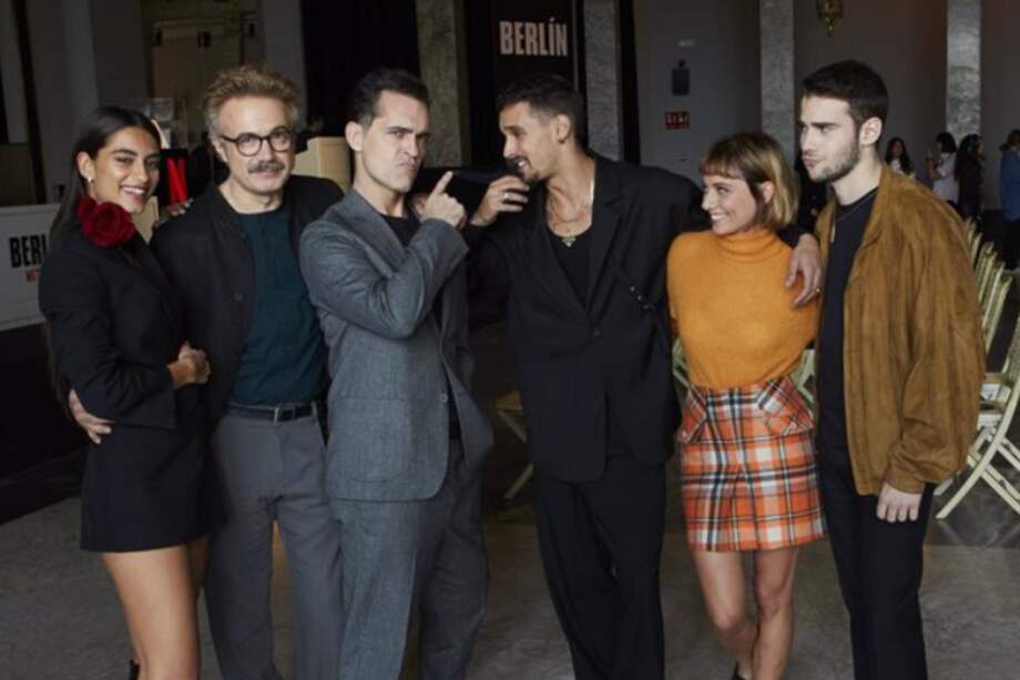 Junto a Pedro Alonso, la nueva banda de Berlín está formada por rostros muy conocidos como el de Michelle Jenner.