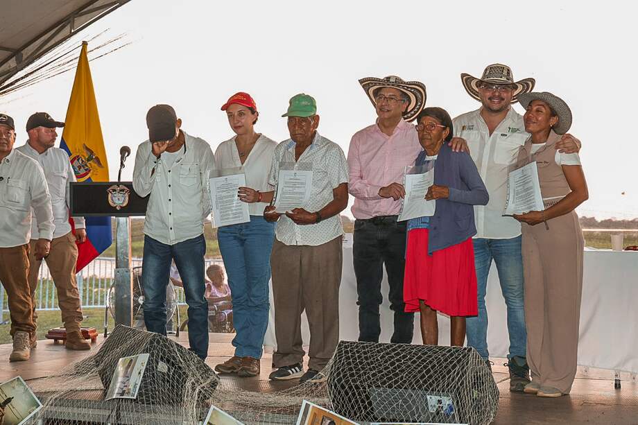 La regulación de tierras en este Complejo Cenagosos en Caimito genera seguridad jurídica para los campesinos.