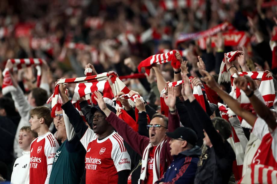 Los aficionados de Arsenal, celebrando el triunfo contra Atlético de Madrid.