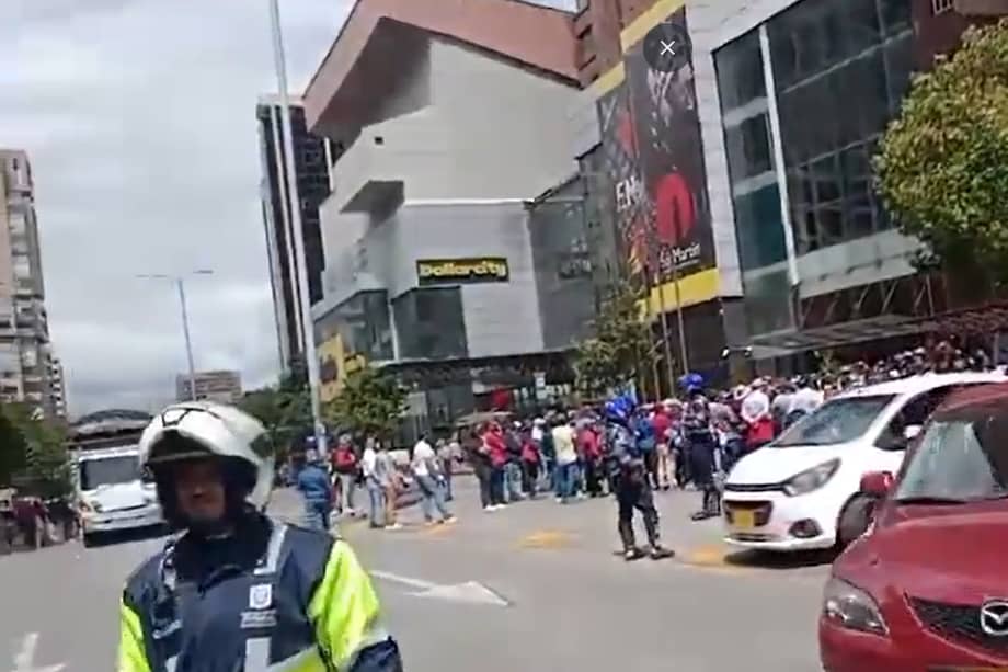 Tras caminar por toda la Autonorte hasta la Av. Caracas, la manifestación del sector cebollero del departamento de Boyacá, tomó la Calle 53 al oriente, para luego tomar la carrera séptima, hacia el centro de la ciudad.
