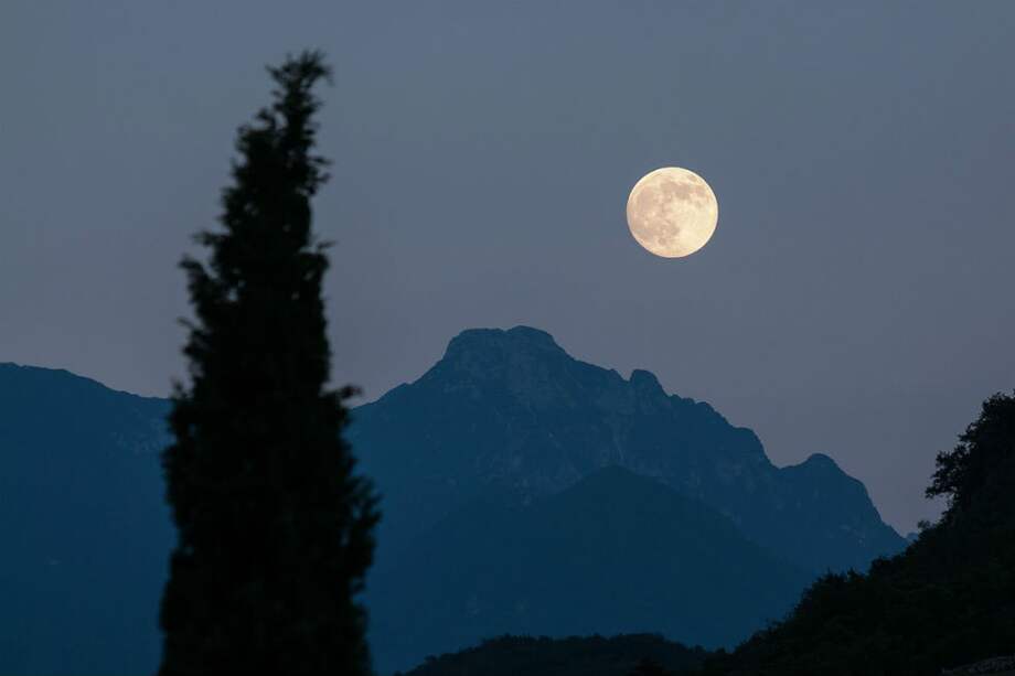 En el calendario se acerca una trilogía de súper lunas. / Pixabay