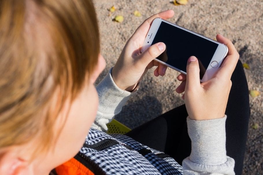 Grooming: qué es, signos de alarma en sus hijos y la importancia de tomar medidas