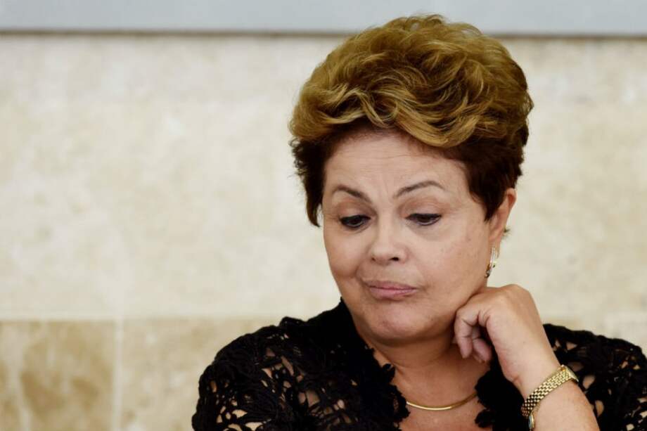 'Dilma Rousseff también es responsable de comprar la refinería en Texas'