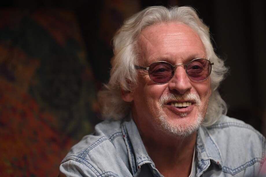 Nito Mestre cuenta que no extraña nada de la época de Sui Generis ni de sus colaboraciones con Los Desconocidos de Siempre. / Cristian Garavito