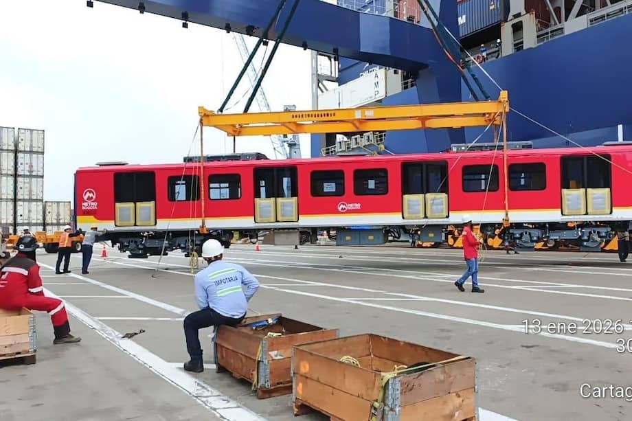 Quinto tren del Metro de Bogotá arriba a Cartagena