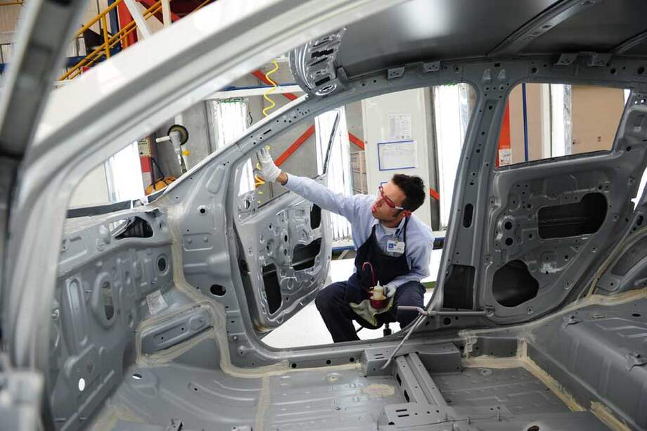 En lo corrido del año, la industria ensambladora de vehículos es una de las que más disminuciones han registrado en su producción. / Nelson Sierra