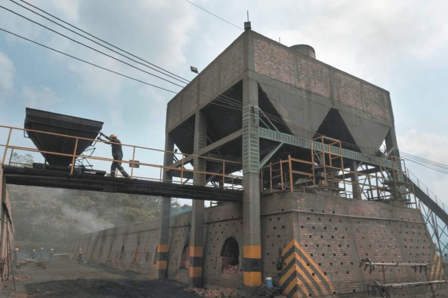 Informe del ministerio de Hacienda destaca la sustitución de las importaciones en la industria manufacturera: Ferley Ospina/Bloomberg