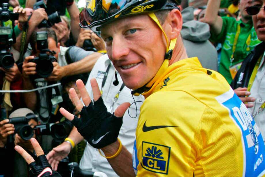 Lance Armstrong, exciclista norteamericano.