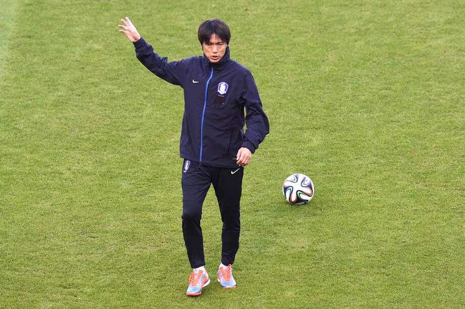 Hong Myung-bo, entrenador de Corea del Sur. / AFP