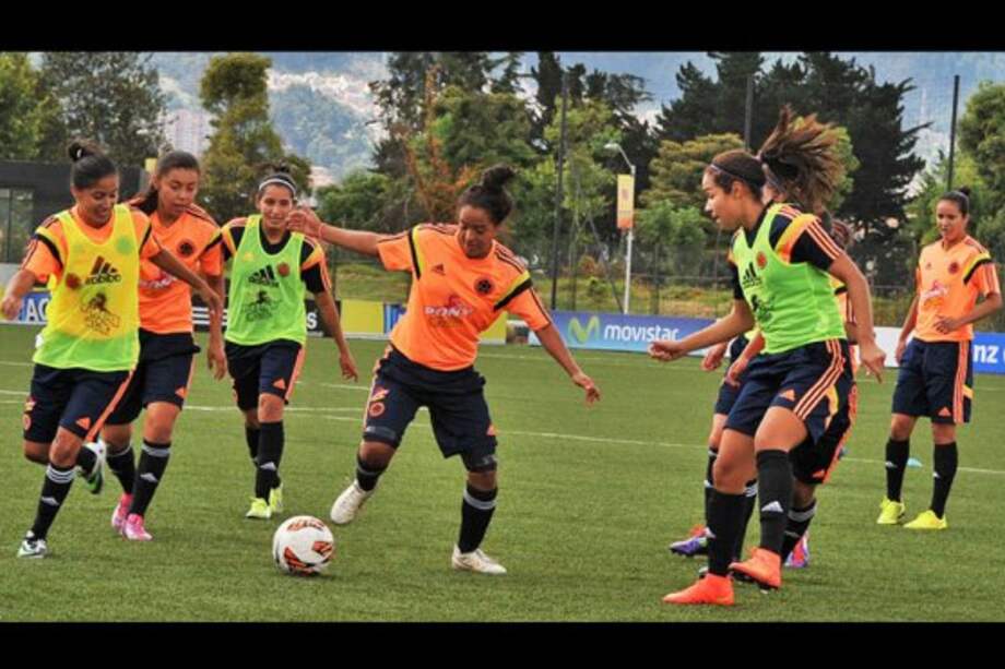 Selección Colombia femenina goleó a Venezuela y es líder del Grupo A