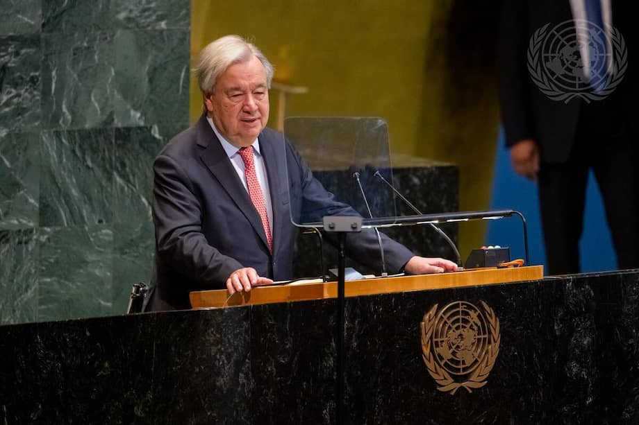 El secretario general de la ONU, António Guterres, hablando en la sesión conmemorativa de la Asamblea General para marcar la abolición de la esclavitud.