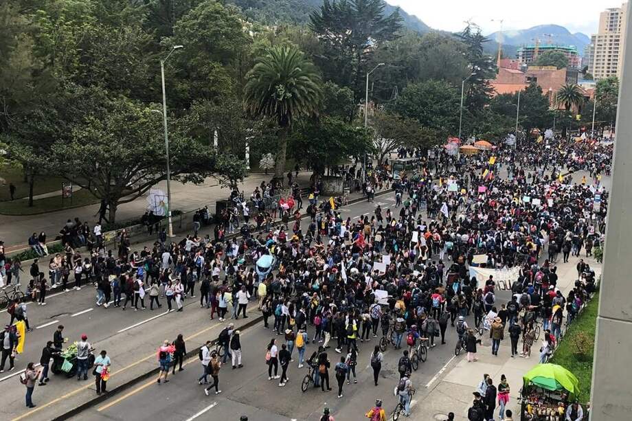 El Parque Nacional es el punto de encuentro de manifestantes que vienen marchando por la carrera Séptima sentido norte - sur. / Archivo Particular