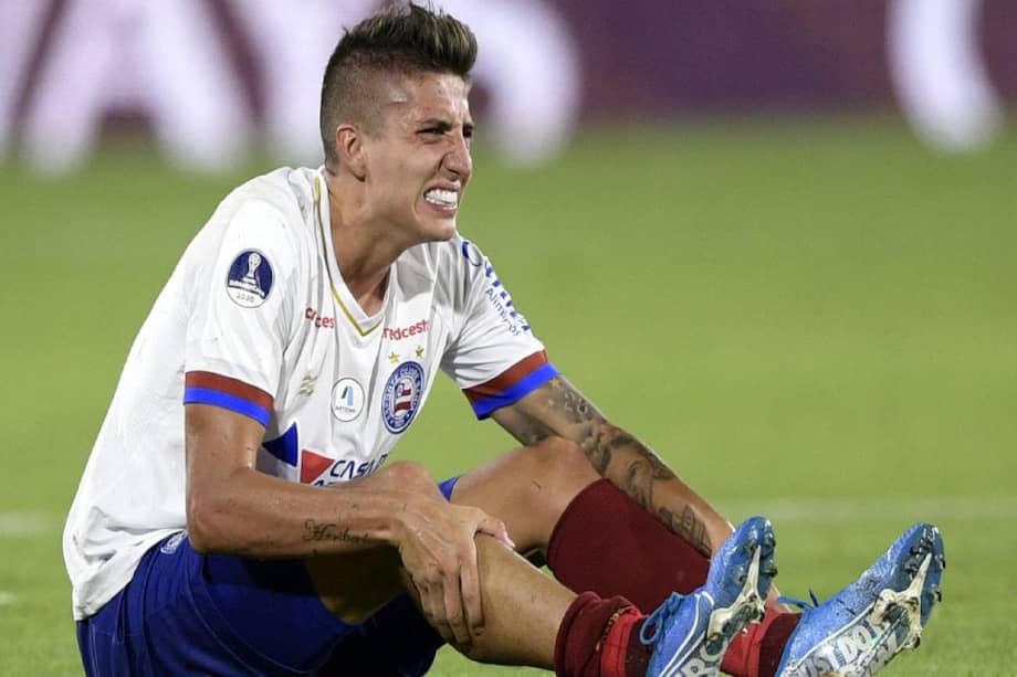 El 'Indio' Ramírez, jugador del Esporte Clube Bahía, debutó el fútbol profesional en Leones en 2014.