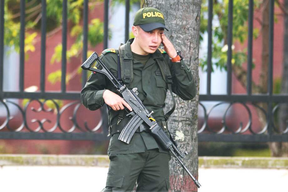 Si bien para los expertos el reto inmediato es esclarecer lo ocurrido, también reclaman respuestas y acciones concretas por parte de las autoridades, pues esta es una muestra de que no cesan las acciones terroristas en Bogotá.
/ Mauricio Alvarado/El Espectador