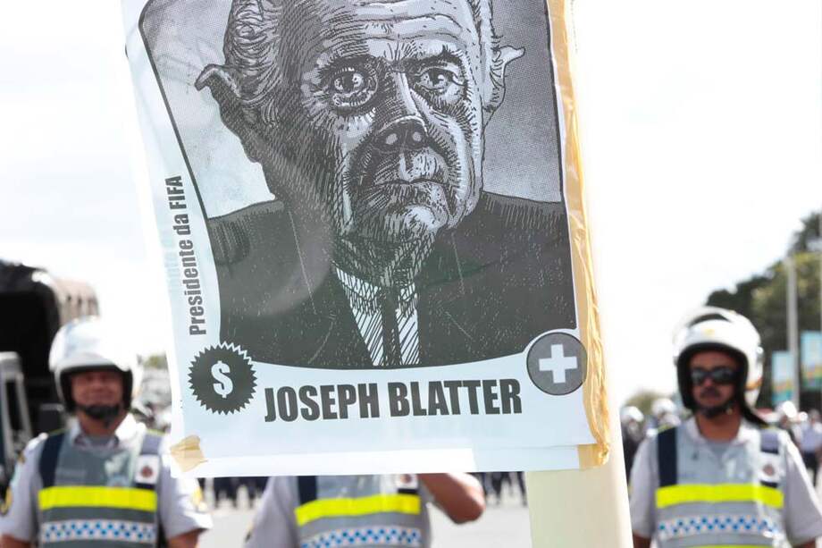 Protestas contra la Fifa organizadas en Brasilia, capital brasileña. / EFE