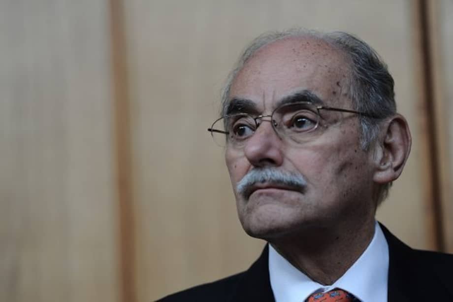 El líder político fue candidato presidencial, ministro, senador y gobernador de Santander.