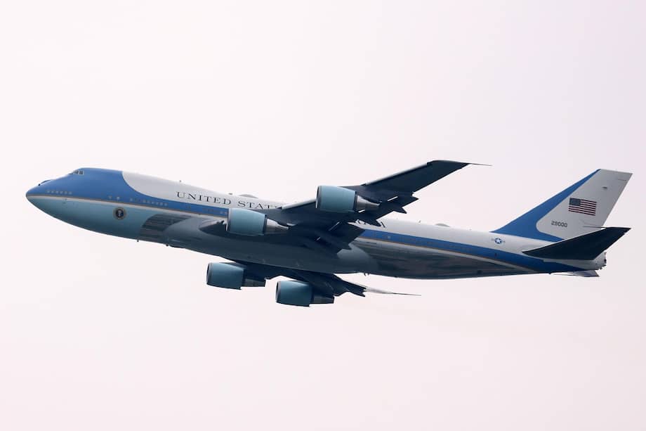 Foto de referencia del Air Force One, el avión presidencial de Estados Unidos, durante la salida del presidente Donald Trump del aeropuerto internacional de Pekín, China, el 15 de mayo de 2026.