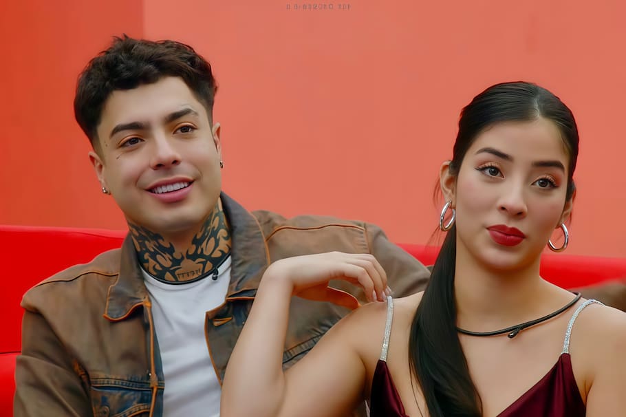 Naim Darrechi y Katy Cardon en 'La Mansión VIP'.