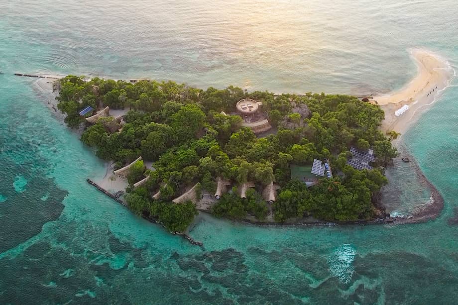 Isla Corona, en las Islas del Rosario, ofrece un concepto de viaje consciente y desconectado.
