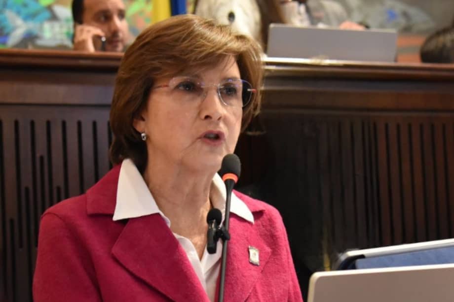 Julia Miranda, del Nuevo Liberalismo, recibió críticas del Pacto Histórico por la propuesta de una subcomisión para estudiar la reforma a la salud.