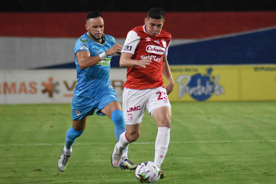 Santa Fe llegó a nueve puntos y se ubica parcialmente en la quinta posición de la tabla, a cuatro del Deportivo Cali, líder del campeonato colombiano.