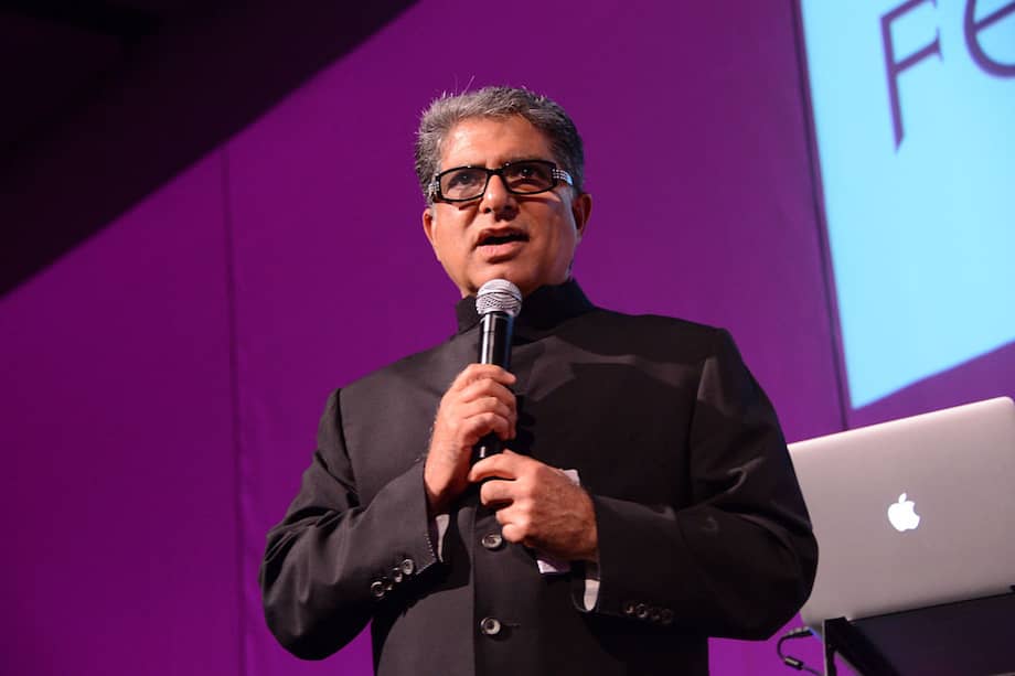 Deepak Chopra ha escrito más de 50 libros, traducidos a 35 idiomas.