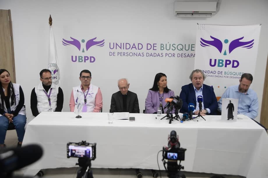 Este 16 de febrero la Unidad de Búsqueda realizó una rueda de prensa para dar detalles de la entrega de restos de Camilo Torres al sacerdote Javier Giraldo.