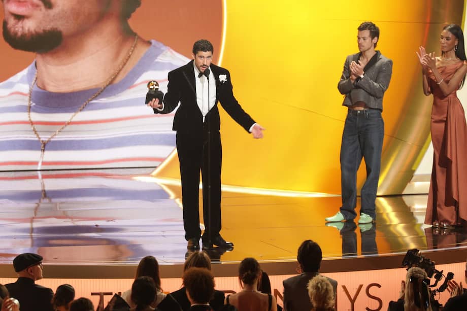 "Este premio a un artista latino que, con sus declaraciones y letras, ha antagonizado a la ideología MAGA, es un testimonio de que el buen arte siempre es político": Catalina Ruiz-Navarro.