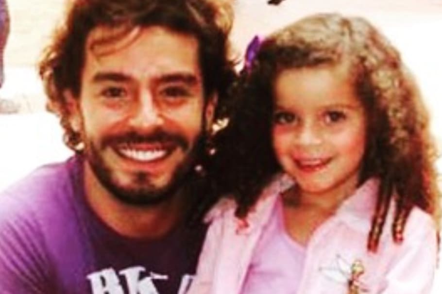 Así se ve la niña de El Secretario