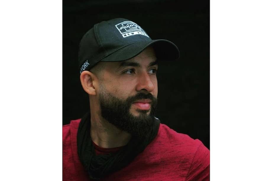 Según Henry Rincón, "La ciudad de las fieras" es un homenaje a los raperos de las comunas de Medellín, pero también es una crítica frontal a la ciudad y el país en el que la mayoría de los jóvenes de bajos recursos nacen.