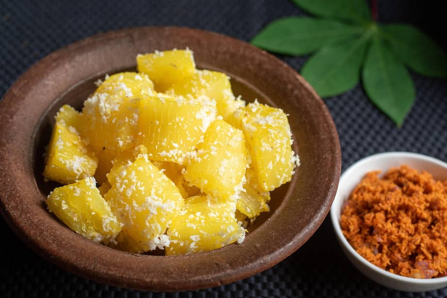 En arepas, empanadas, tortillas y con guiso, así puedes disfrutar del sabor de la yuca. Versátil y con mucho sabor.