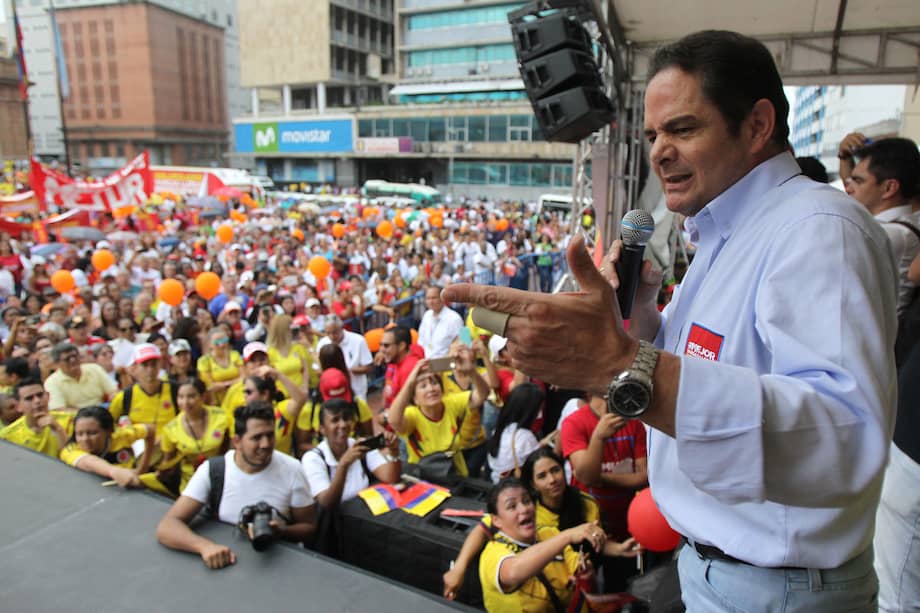 Se lanzó en dos ocasiones como candidato presidencial. La primera fue en 2010 y la segunda en 2018, con Juan Carlos Pinzón como fórmula vicepresidencial. Esa contienda fue su gran derrota política, pues venía de ser vicepresidente y quedó de cuarto en la votación.