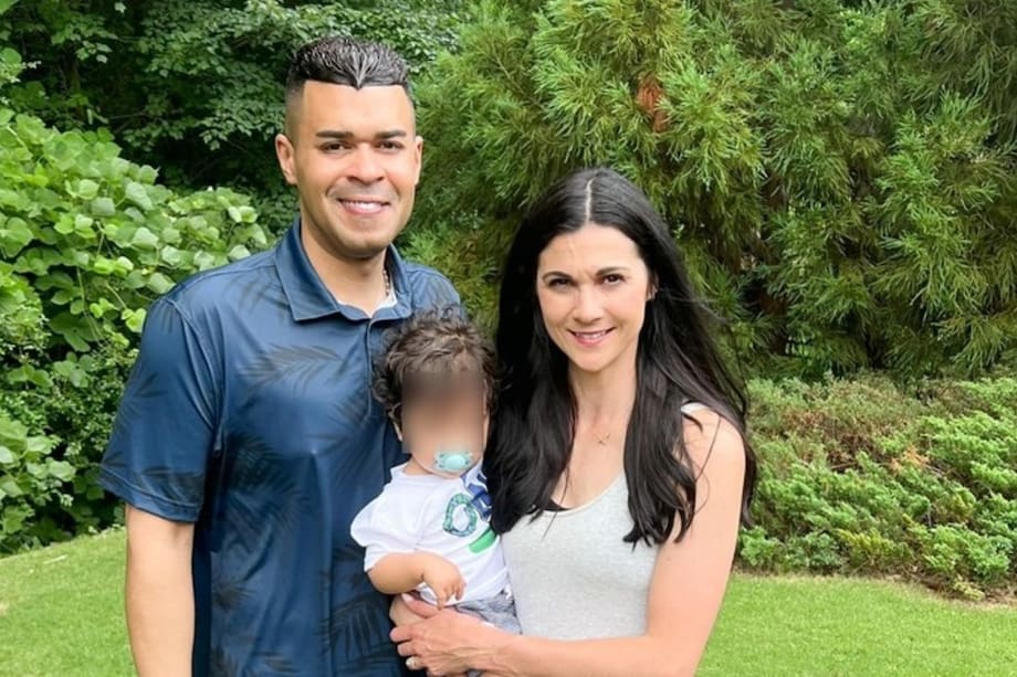 Su hijo de tres años, quien se encontraba en la vivienda, resultó ileso y quedó bajo el resguardo de sus familiares.