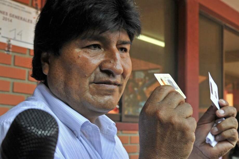 Cierra elección presidencial en Bolivia con Evo Morales como favorito