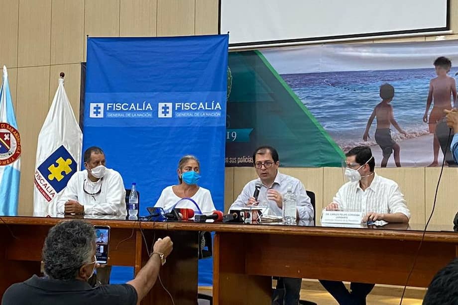 El fiscal y el contralor estuvieron en la isla de San Andrés el puente de la semana pasada. Su viaje fue criticado por la presencia de la hija del fiscal y una amiga de ella.