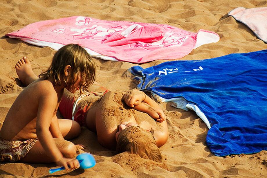 Los niños, las principales víctimas del sol