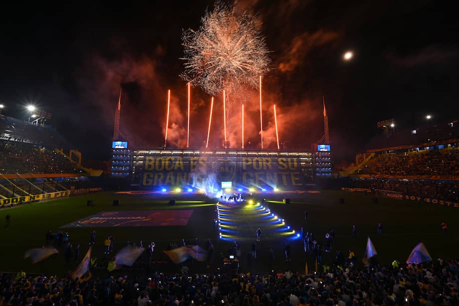 Boca Juniors recibió este lunes al uruguayo Edinson Cavani en La Bombonera