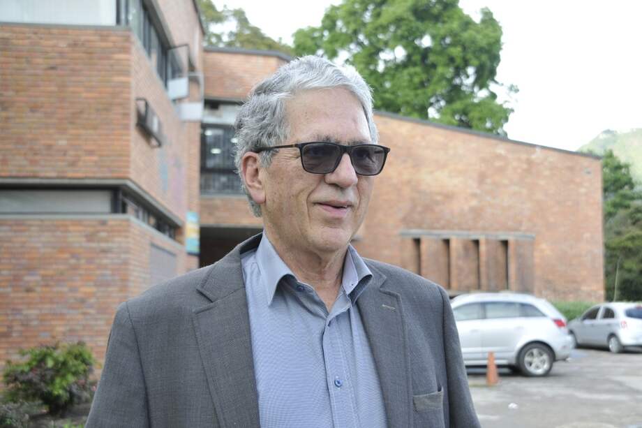 Jaime Eduardo Jaramillo fue reconocido este año como investigador emérito por Colciencias. Es profesor de la U. Nacional desde hace más de 30 años. / Ricardo Gonzáles - Unimedios