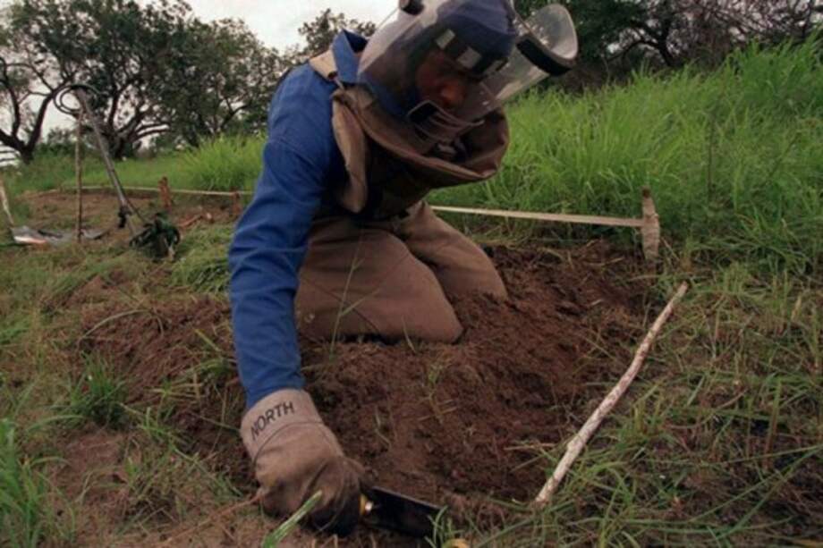 Muere menor de 15 años tras caer en un campo minado en Antioquia