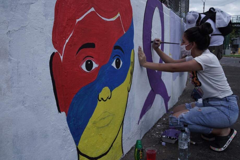 En Cali, la ciudadanía se ha reunido para manifestarse a través del arte y rechazar los actos de violencia policial.