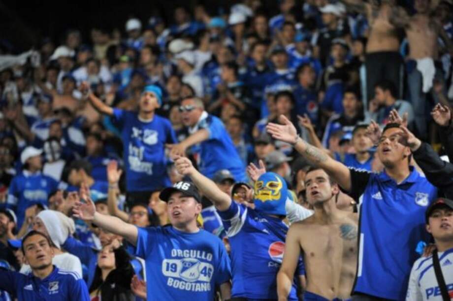 Hinchas de Millonarios en el partido contra Atlético Nacional. / Andrés Torres - El Espectador