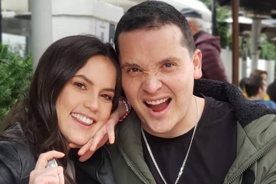 Entre lágrimas, la presentadora de ‘Show Caracol’ recordó su lucha contra la esclerosis múltiple. Reveló qué le dijo su esposo, Diego Pulecio.