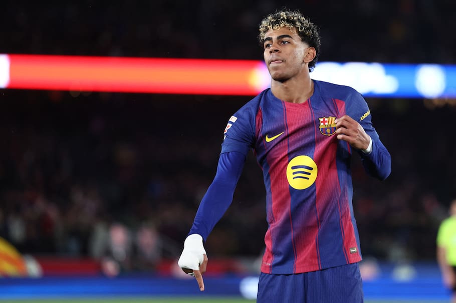 Novia de Lamine Yamal: el jugador de Barcelona presumió a su pareja. Es famosa influencer