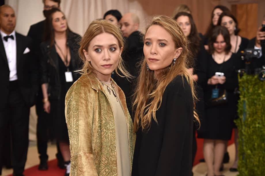 Las hermanas Ashley y Mary-Kate Olsen. / AFP