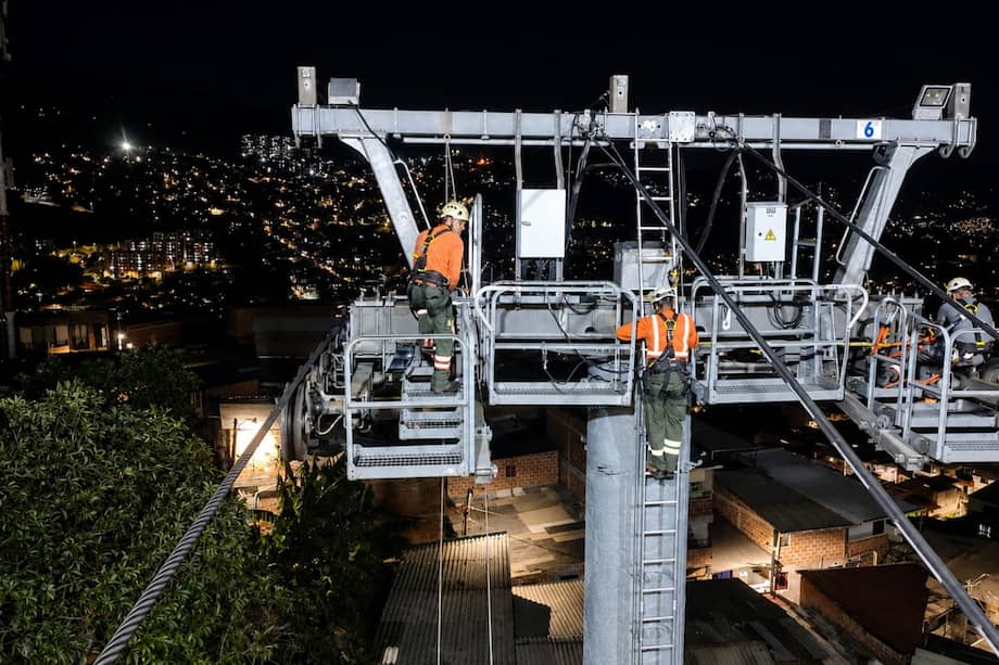Inspecciones e intervenciones en la línea H del Metrocable de Medellín tras el sismo.