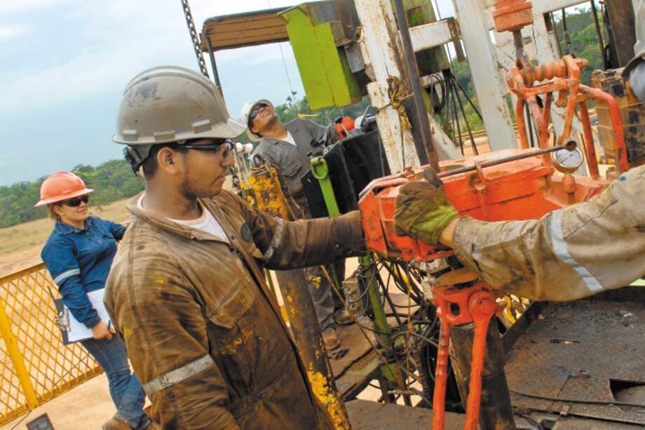 En 2011 se dispuso que las regalías se repartieran en todo el territorio y no solo en las zonas de extracción minera y explotación petrolera.